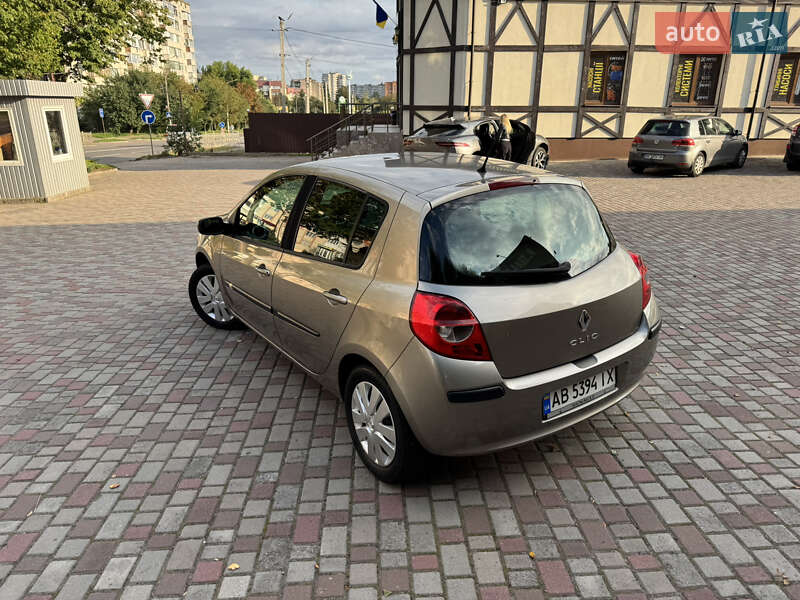 Хетчбек Renault Clio 2008 в Рівному