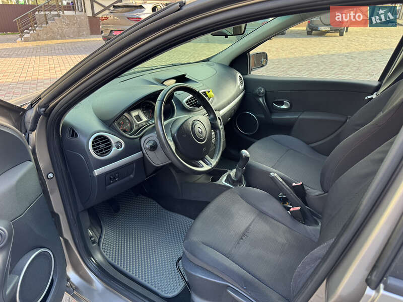 Хетчбек Renault Clio 2008 в Рівному