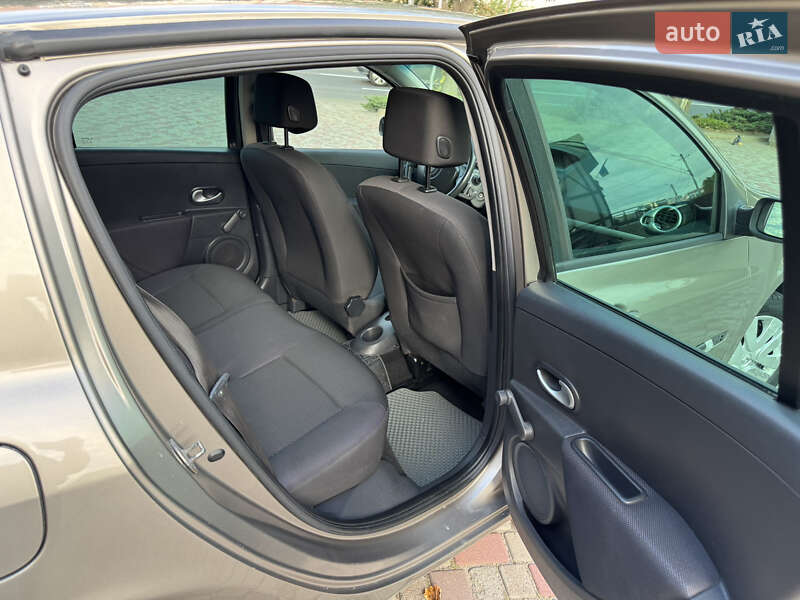 Хетчбек Renault Clio 2008 в Рівному