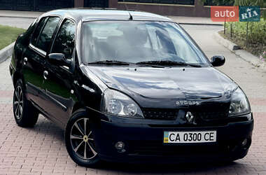 Седан Renault Clio 2006 в 