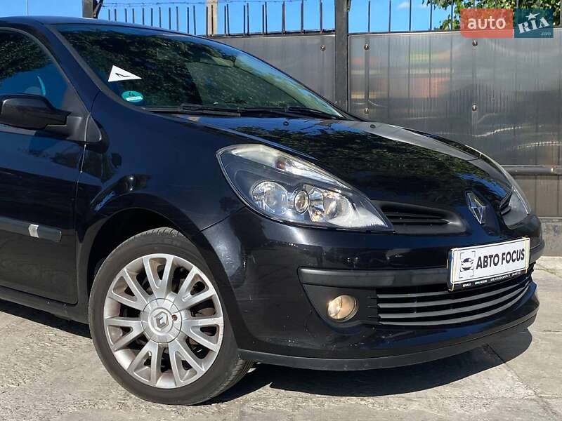 Хэтчбек Renault Clio 2007 в Киеве