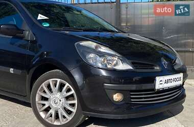 Хэтчбек Renault Clio 2007 в 