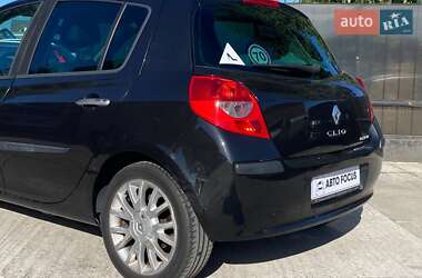 Хэтчбек Renault Clio 2007 в 