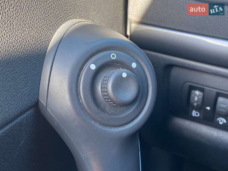 Хэтчбек Renault Clio 2007 в Киеве