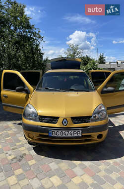 Хэтчбек Renault Clio 2002 в 