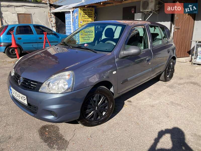 Хэтчбек Renault Clio 2011 в Киеве
