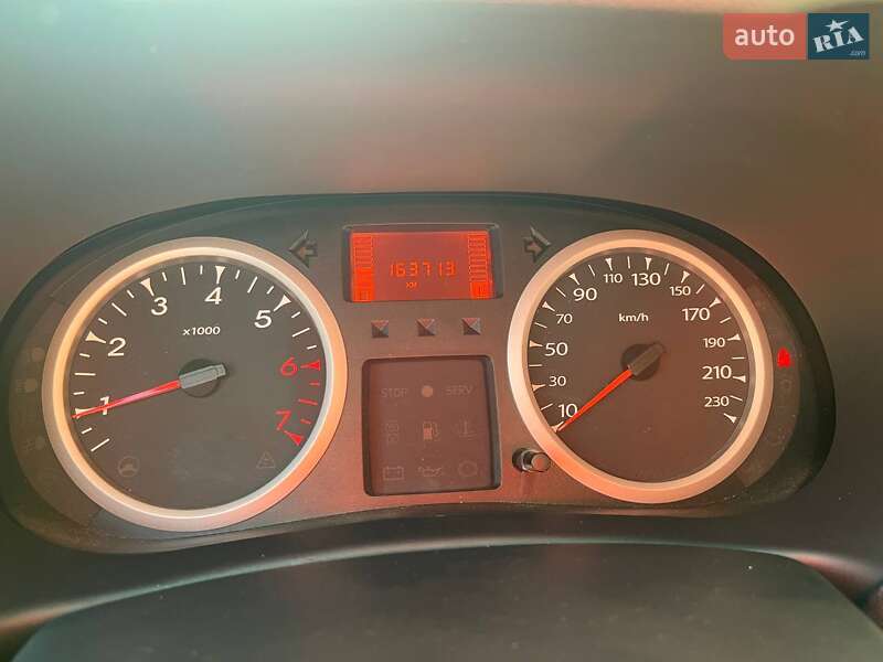 Хэтчбек Renault Clio 2011 в Киеве