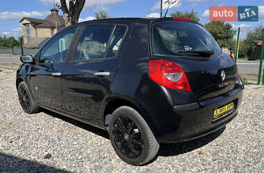 Хэтчбек Renault Clio 2008 в 