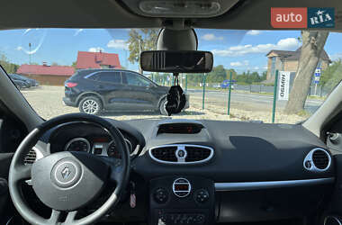 Хэтчбек Renault Clio 2008 в 
