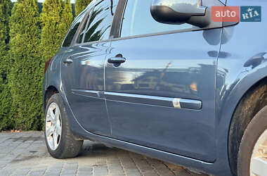 Универсал Renault Clio 2009 в 