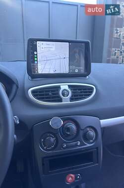 Универсал Renault Clio 2009 в 