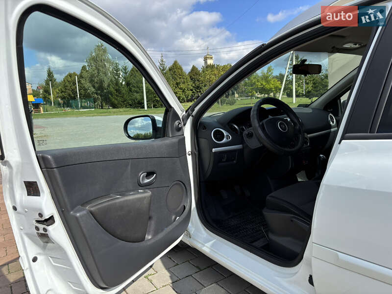 Универсал Renault Clio 2012 в Львове