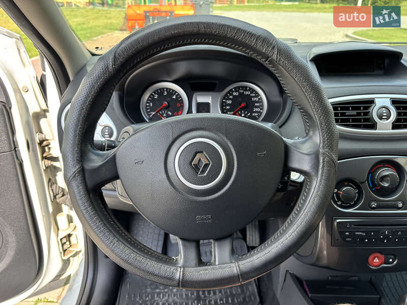 Универсал Renault Clio 2012 в Львове