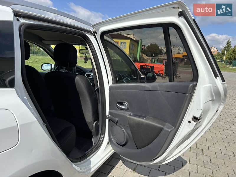 Универсал Renault Clio 2012 в Львове