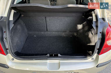 Хэтчбек Renault Clio 2007 в 