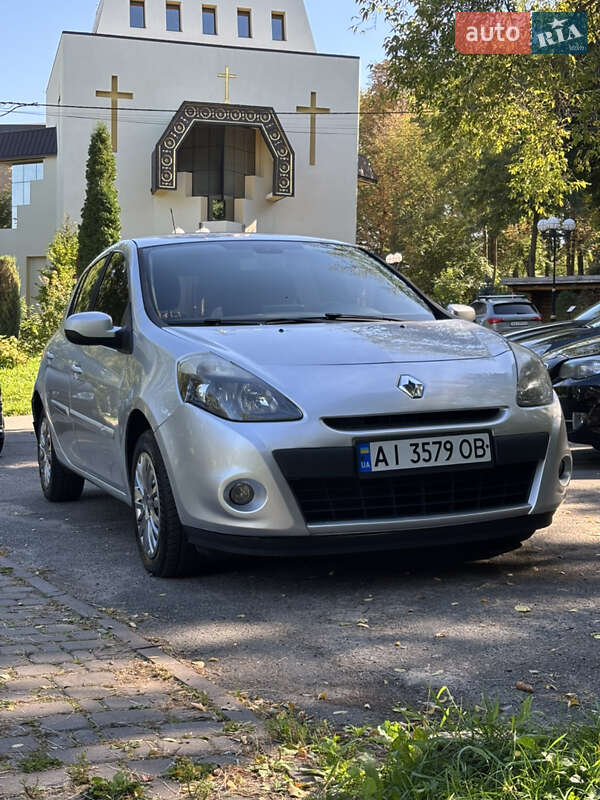 Хэтчбек Renault Clio 2011 в Киеве