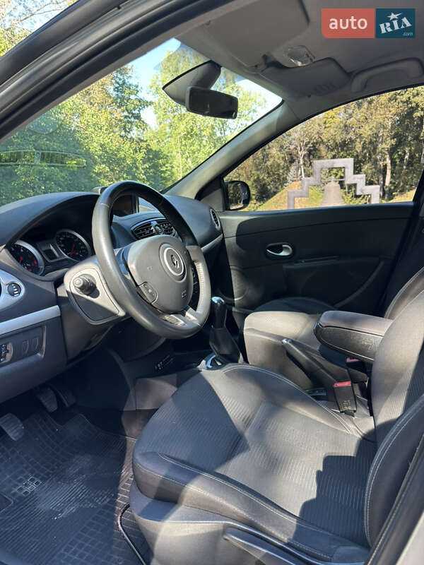 Хэтчбек Renault Clio 2011 в Киеве
