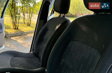 Седан Renault Clio 2012 в 