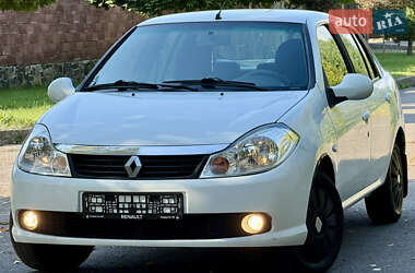 Седан Renault Clio 2012 в 
