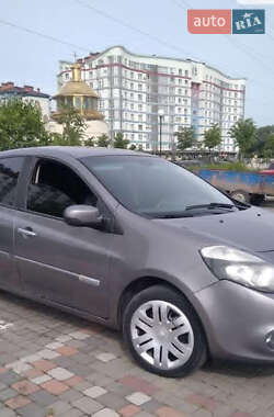 Хетчбек Renault Clio 2011 в Івано-Франківську