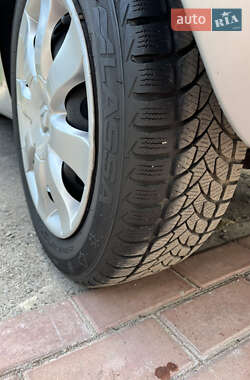 Хэтчбек Renault Clio 2006 в 