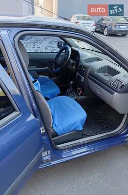 Седан Renault Clio 2007 в 