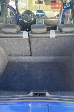 Хэтчбек Renault Clio 2009 в 