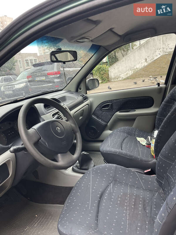 Хэтчбек Renault Clio 2003 в Киеве