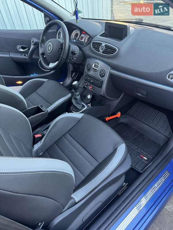 Хетчбек Renault Clio 2009 в Києві фото 16 Хетчбек Renault Clio 2009 в Києві