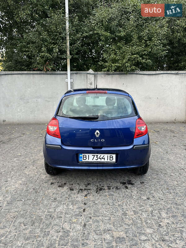 Хэтчбек Renault Clio 2008 в Полтаве