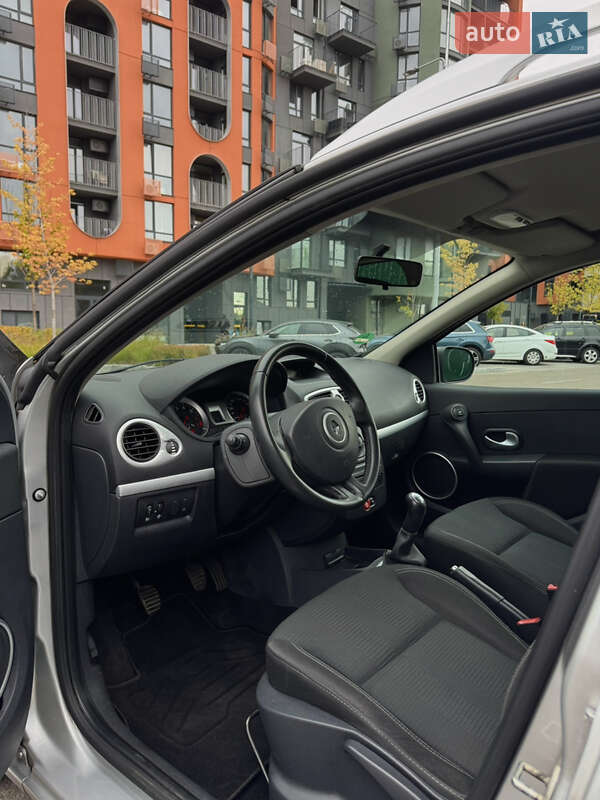 Универсал Renault Clio 2011 в Киеве