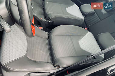 Хетчбек Renault Clio 2014 в 
