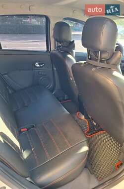 Универсал Renault Clio 2010 в 