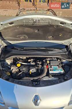 Универсал Renault Clio 2010 в 