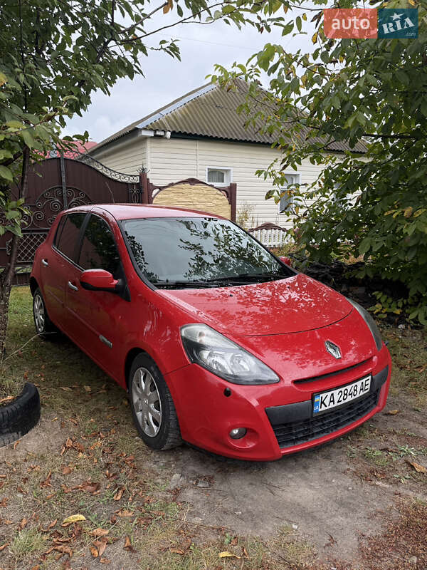 Хэтчбек Renault Clio 2012 в Шостке