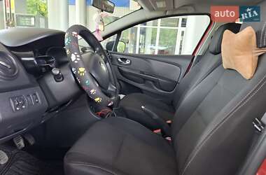 Хетчбек Renault Clio 2016 в 