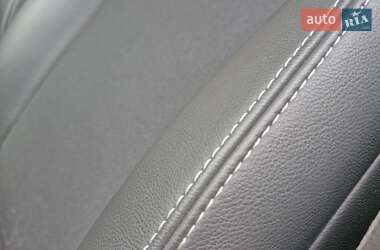 Хэтчбек Renault Clio 2012 в 