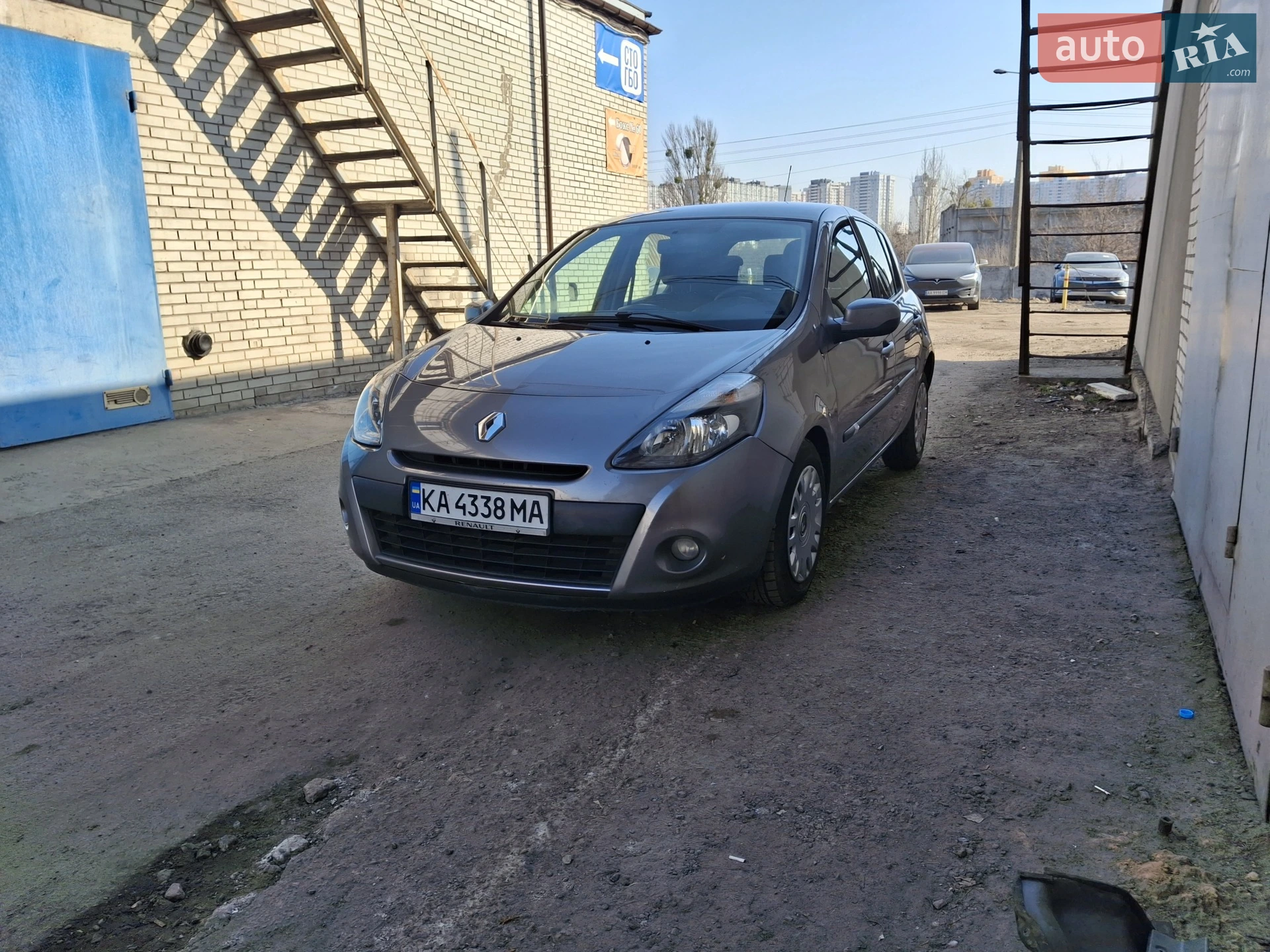 2011 Renault Clio - фото 1