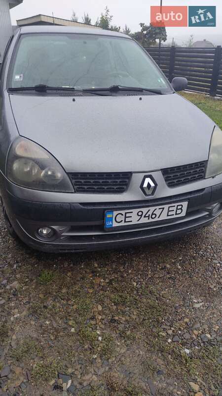 Хэтчбек Renault Clio 2003 в 