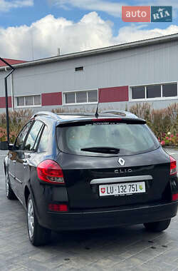 Универсал Renault Clio 2010 в 