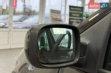 Хэтчбек Renault Clio 2007 в 