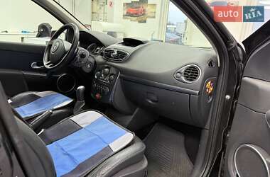 Хэтчбек Renault Clio 2007 в 