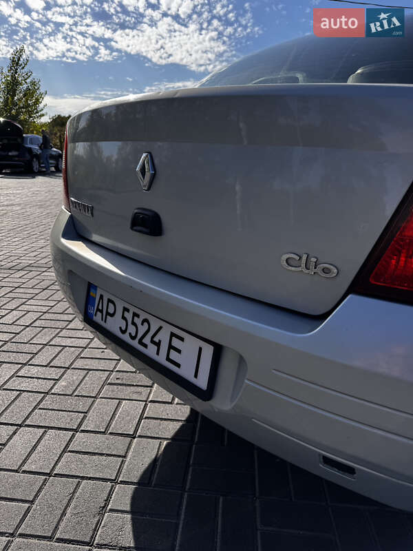 Хэтчбек Renault Clio 2001 в Днепре