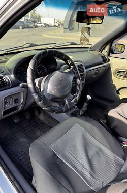 Хэтчбек Renault Clio 2001 в 