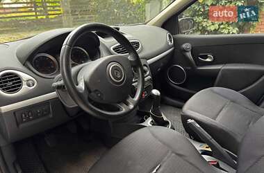 Хэтчбек Renault Clio 2007 в 