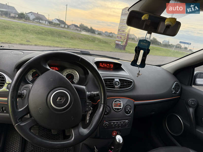 Универсал Renault Clio 2008 в Ровно фото 26 Универсал Renault Clio 2008 в Ровно