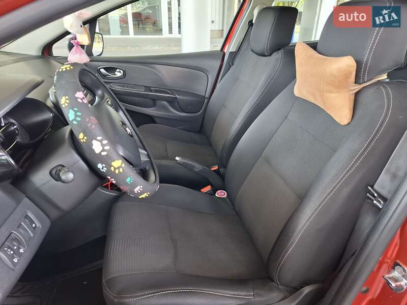 Хэтчбек Renault Clio 2016 в Николаеве
