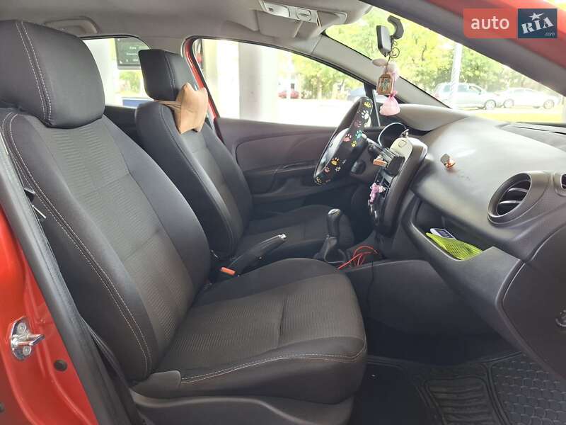Хэтчбек Renault Clio 2016 в Николаеве