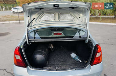 Хэтчбек Renault Clio 2001 в 