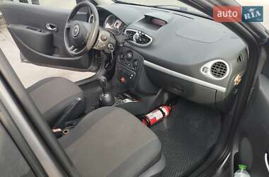 Универсал Renault Clio 2010 в 